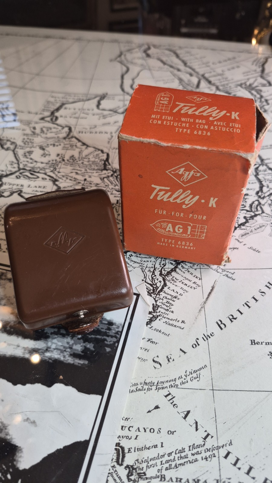 Vintage Agfa Tully Flash Unit in Case
