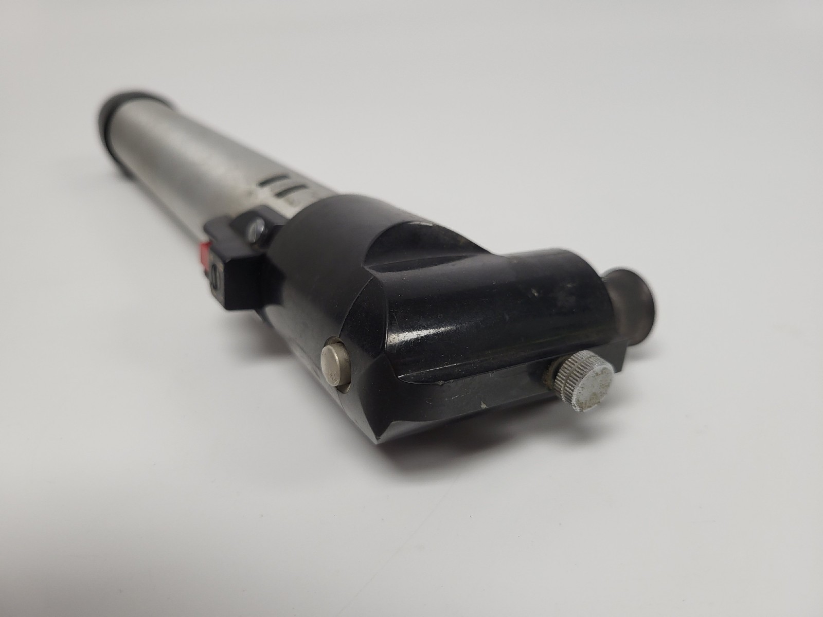 Vintage Graflex 2773 Graflite 3-Cell Flash with Reflector Star Wars Lightsaber