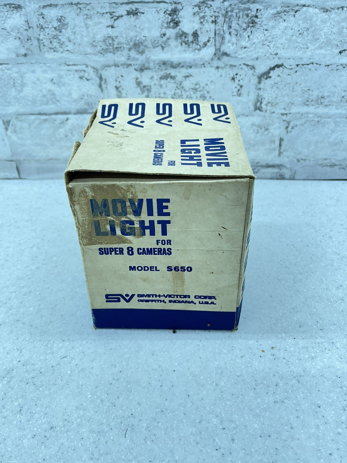 Movie Light for Super 8 Movie Cameras w/ Box SV Smith Victor Model S650 Vintage