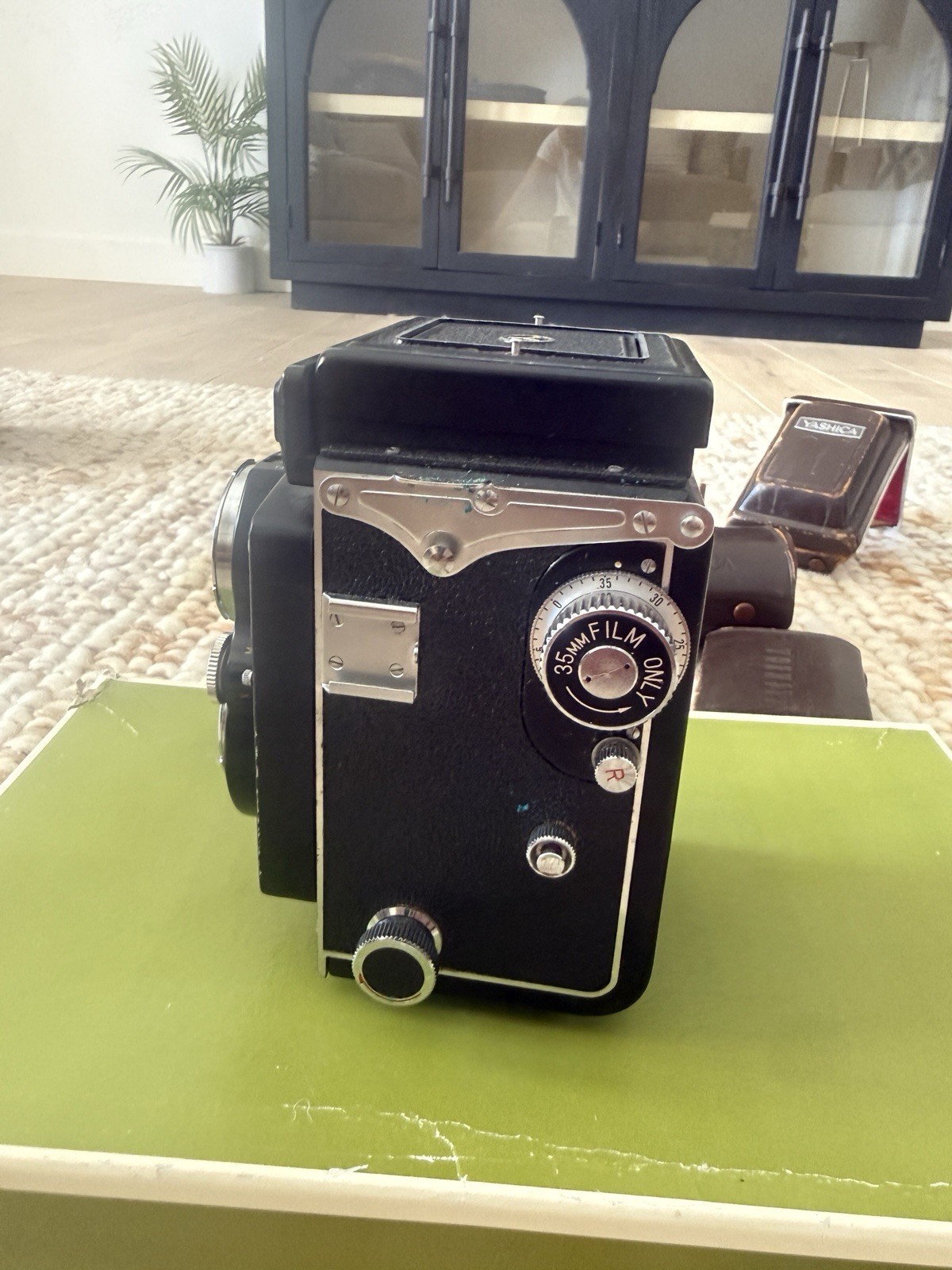 Yashica 635 Dual Format 120 35mm TLR Camera With Lenses