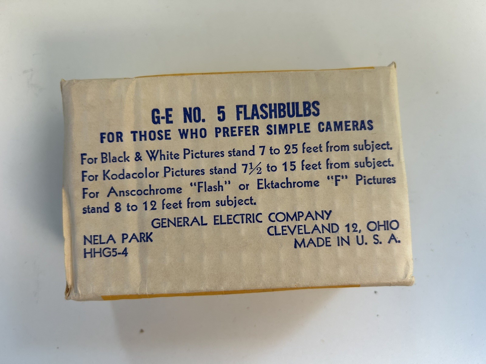 Lot of Vintage Film Flash Bulbs GE Sylvania ITT Variety