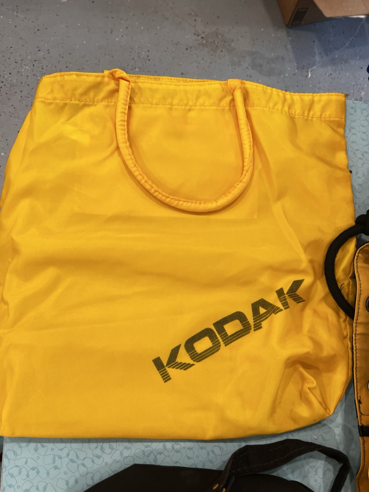 Lot 4 Kodak Bags And 1 Nikon Tote Collectors
