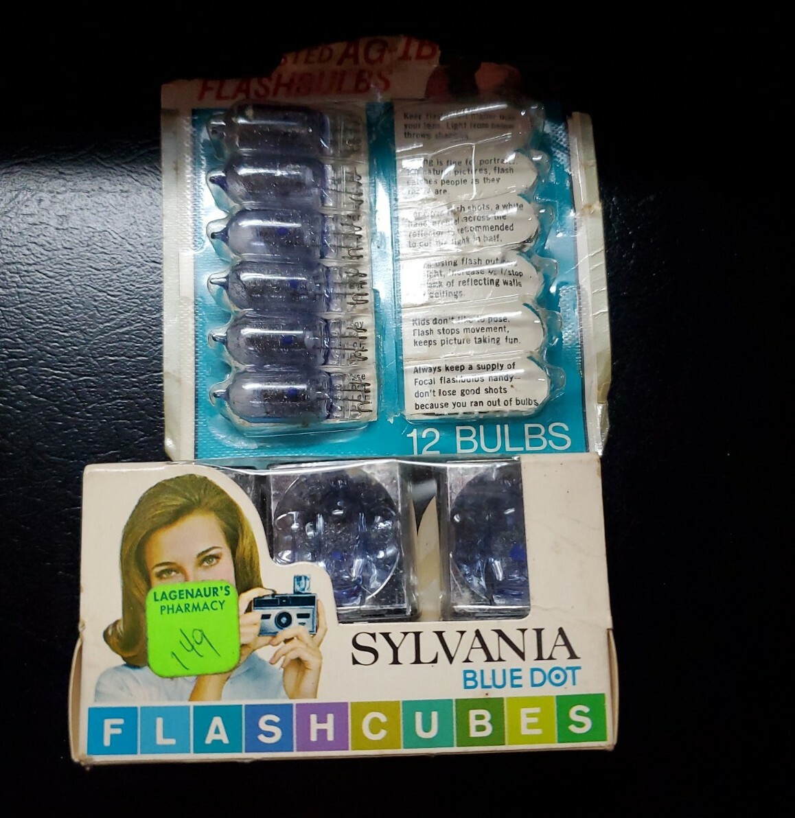 Vintage Sylvania Blue Dot Flash Cubes + 6 Bulbs Lagenaur’s Pharmacy Austin, IN
