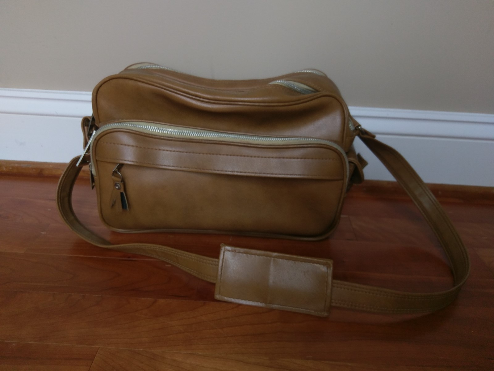 Vtg Bonnie International Camcorder Camera Bag Zipper Brown Tan Vinyl Shoulder
