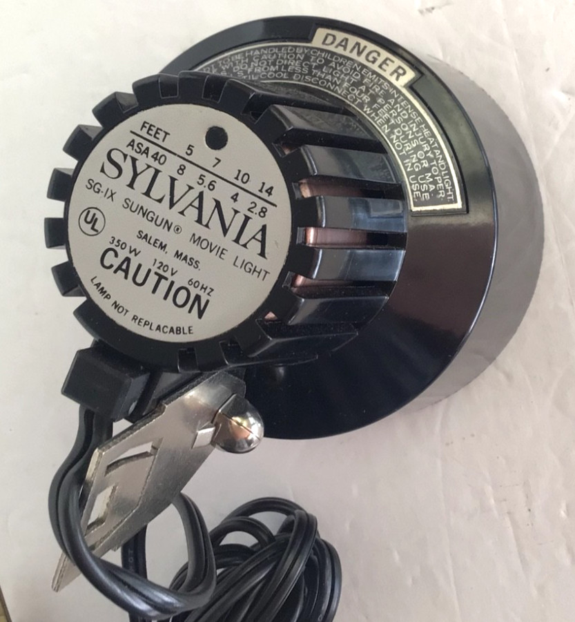 Sylvania SG-9 Sun Gun Movie Light Complete w/ Box 1960s Vintage Tested & Working