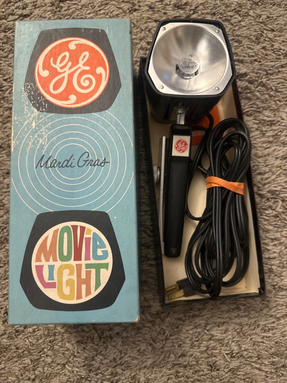 MIB Vintage MOVIE LIGHT MG-1 Beam Spot Flood Photography Movie Light GE Lamp
