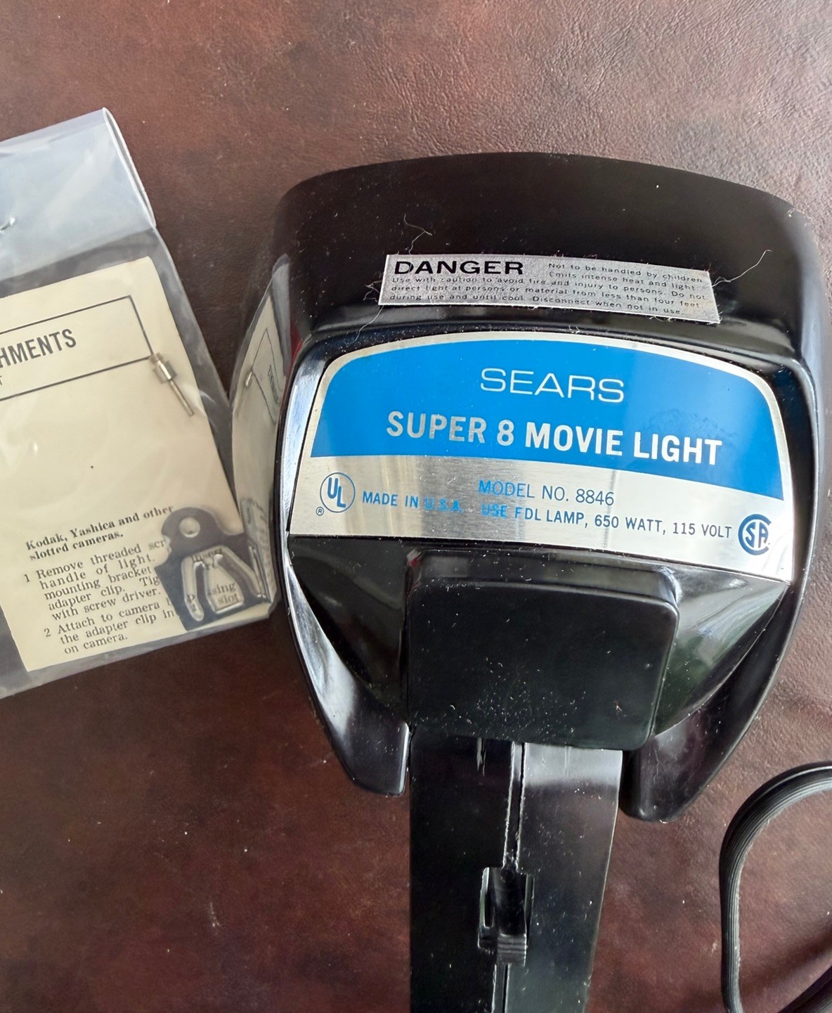 Vintage Sears Super 8 650 Watt Sealed Beam Movie Light Model 8846 w/ Box
