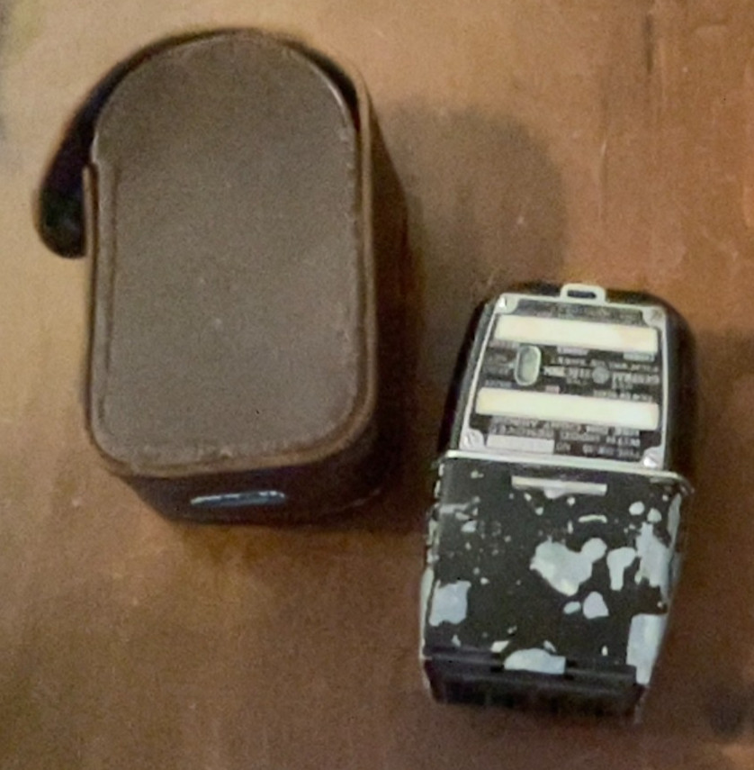 Vintage General Electric Light Meter Type DW-48.. May Need Work. Leather Case