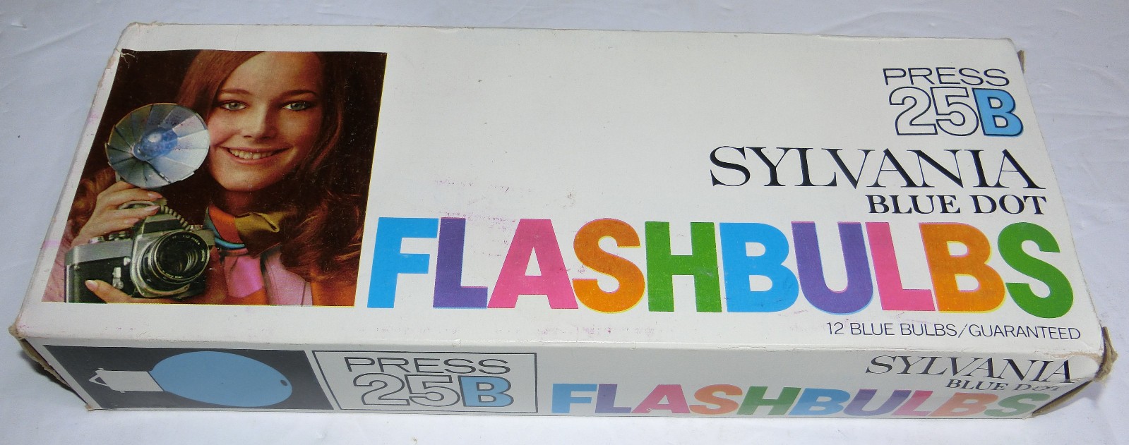 Vintage Sylvania Blue Dot Press 25B Flashbulbs – Complete pack of 12