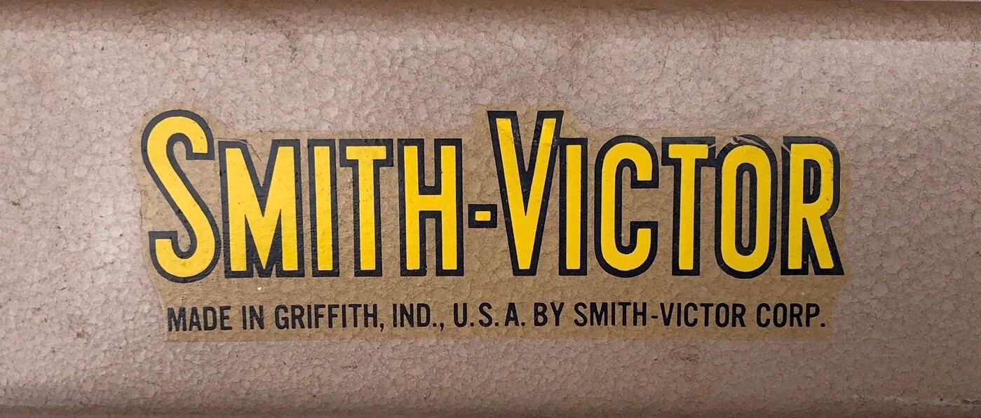 Vintage 1950’s Smith Victor L2 Dual Bulb Light Bar for Film – WORKS GREAT!