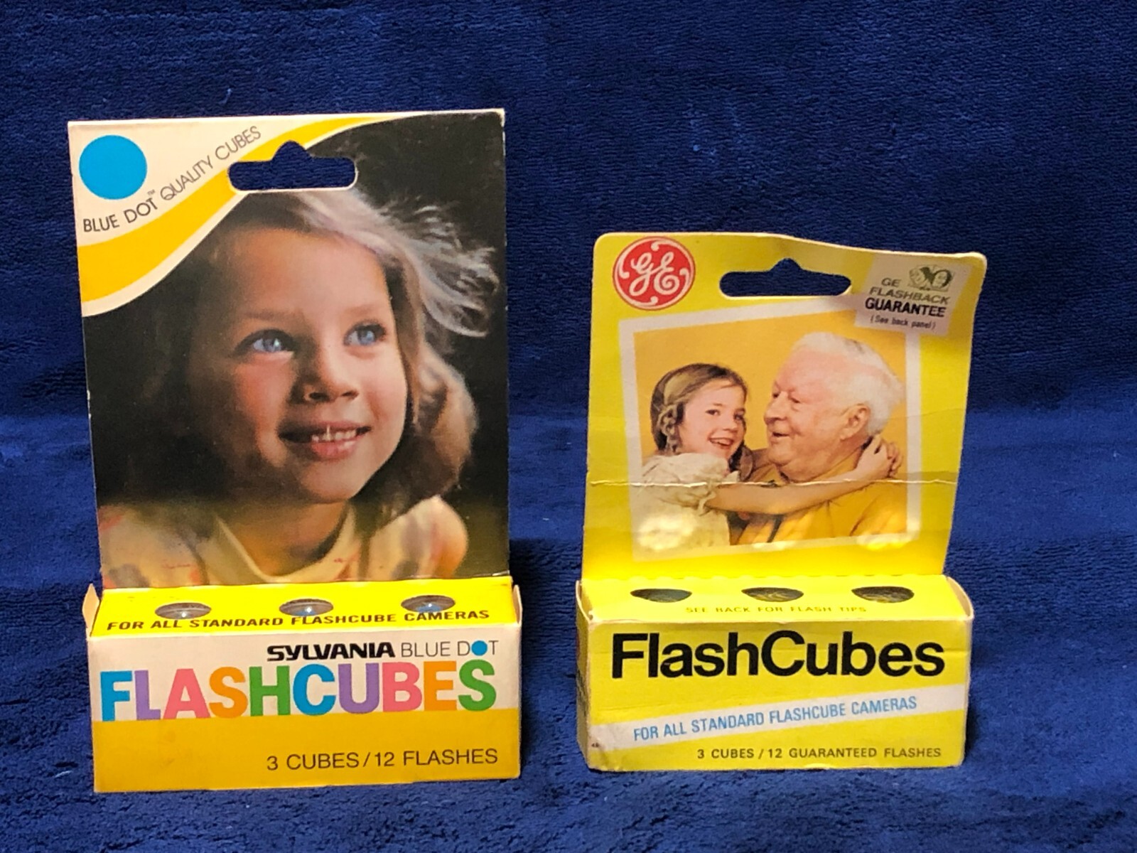 Vintage 1 Box-Sylvania Blue Dot Flashcubes & 1-Box GE Flashcubes-6 Total