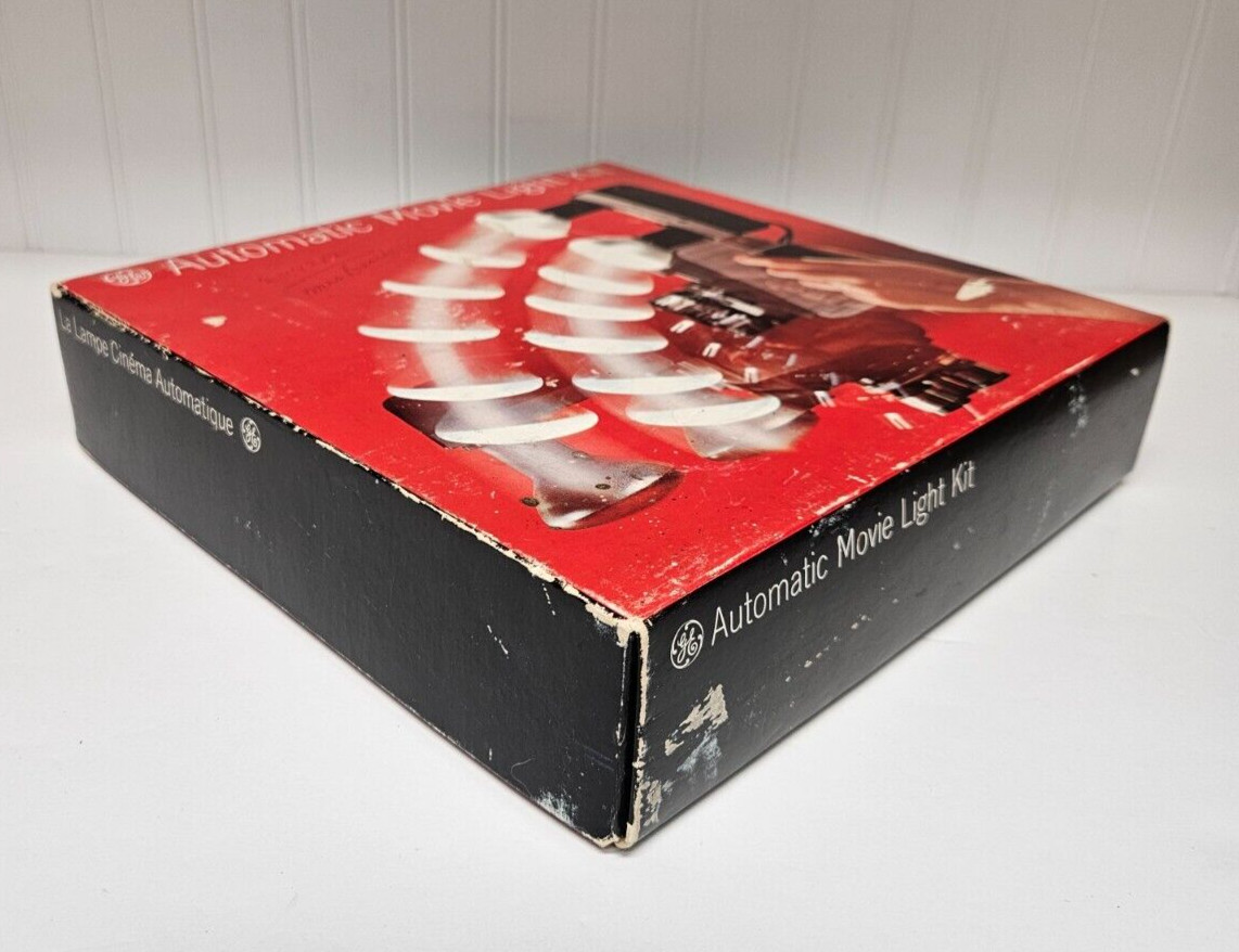 Vintage GE Automatic Movie Light Kit – New Old Stock – Works