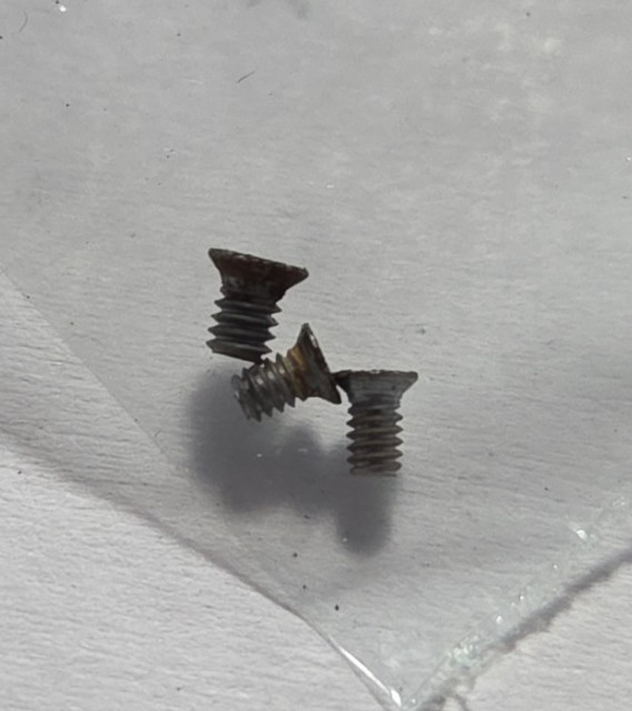 Pentax K-1000 SE – 35mm SLR Camera Parts: Top Cover & Screws
