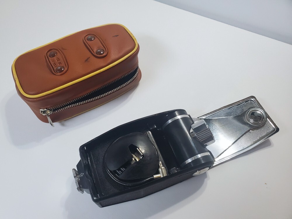 Vintage AGFALUX Flash with Case 35mm Camera Equipment Made in Germany ~ Untested