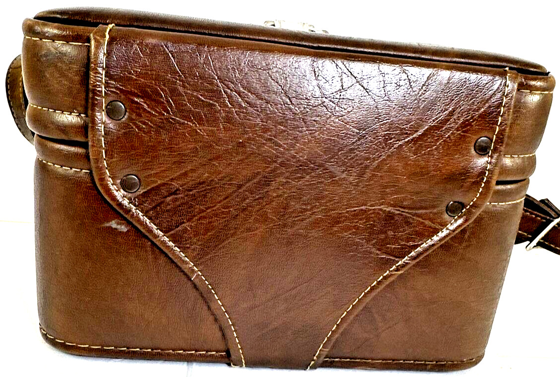 Vintage Brown Leather Camera Case, 1970s, Buckle Closure, Italy, used (BB2)