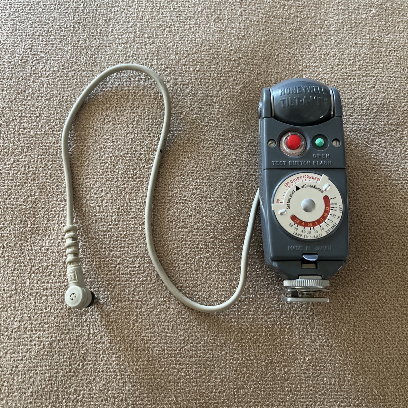 Honeywell Tilt-A-Mite Vintage Flash For Camera. Only Has Capacitor, No Battery.
