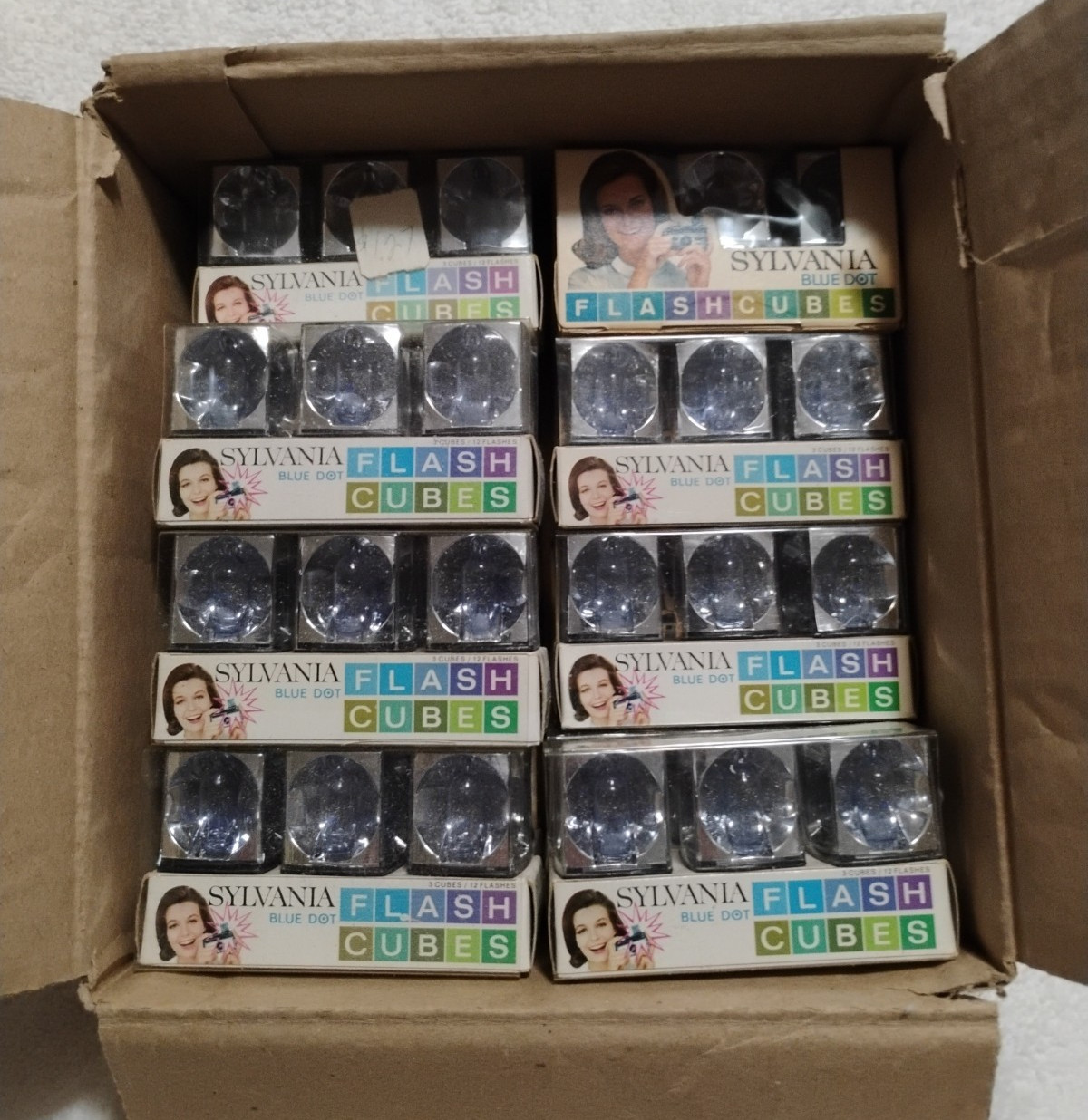 Sylvania Vtg Blue Dot Flashcubes Lot of Twenty 3 Packs Made In USA 240 Flashes