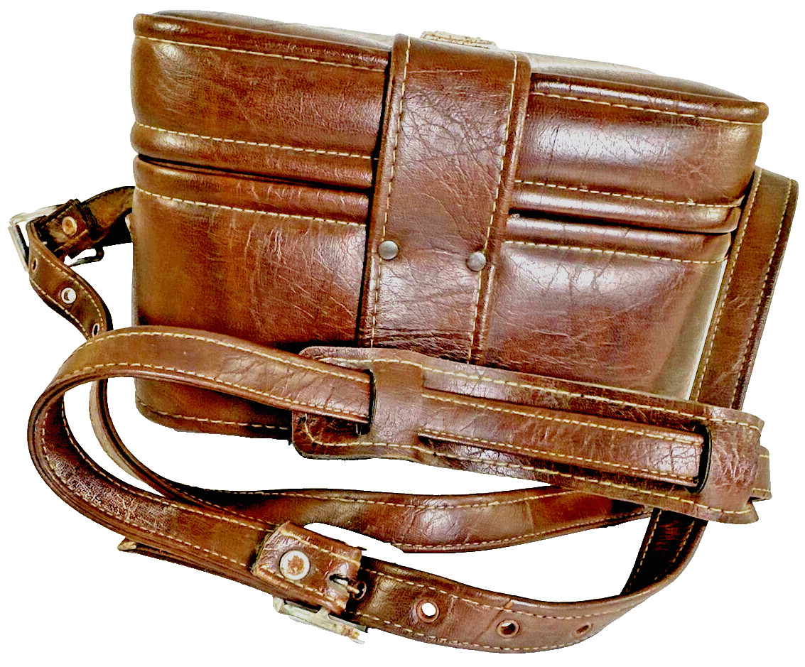 Vintage Brown Leather Camera Case, 1970s, Buckle Closure, Italy, used (BB2)