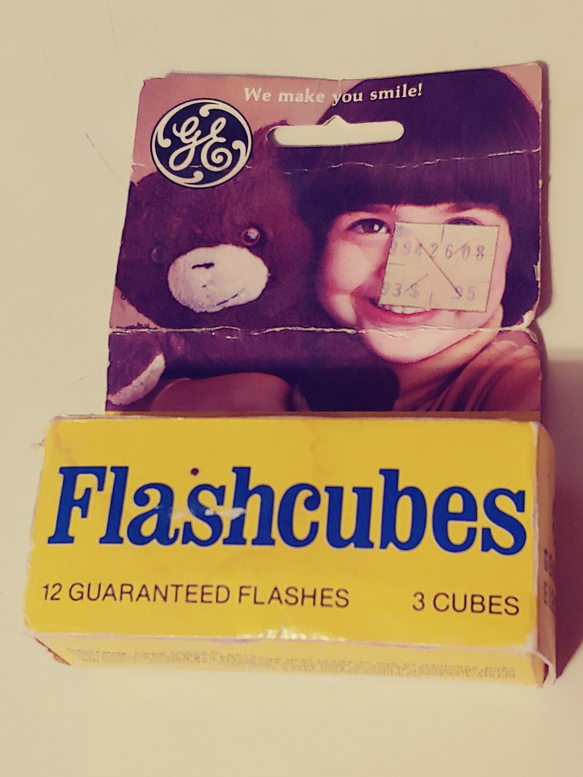 Vintage 12 GE Flashcubes Original box