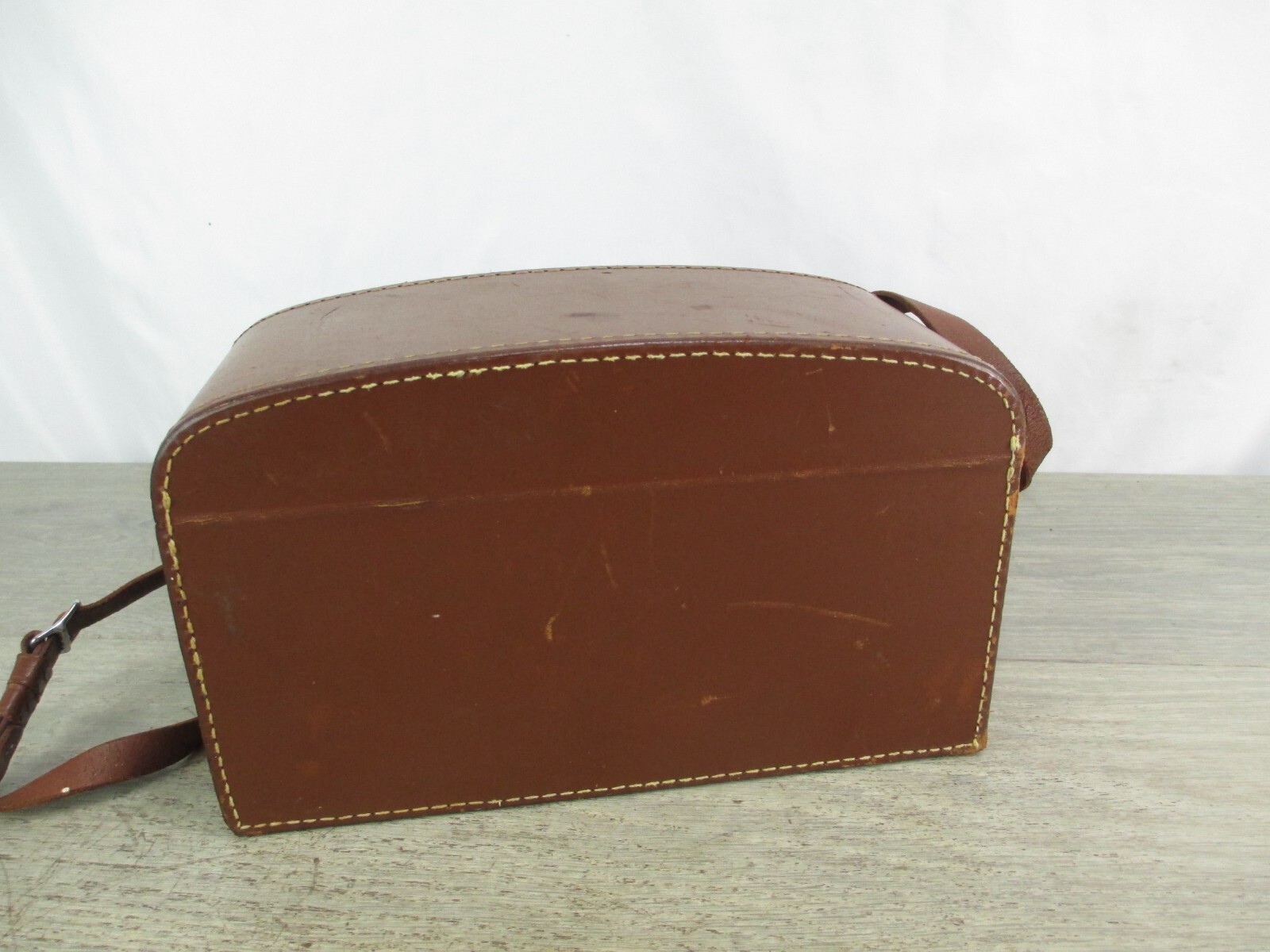 VINTAGE B&H BROWN LEATHER 8MM MOVIE CAMERA CASE