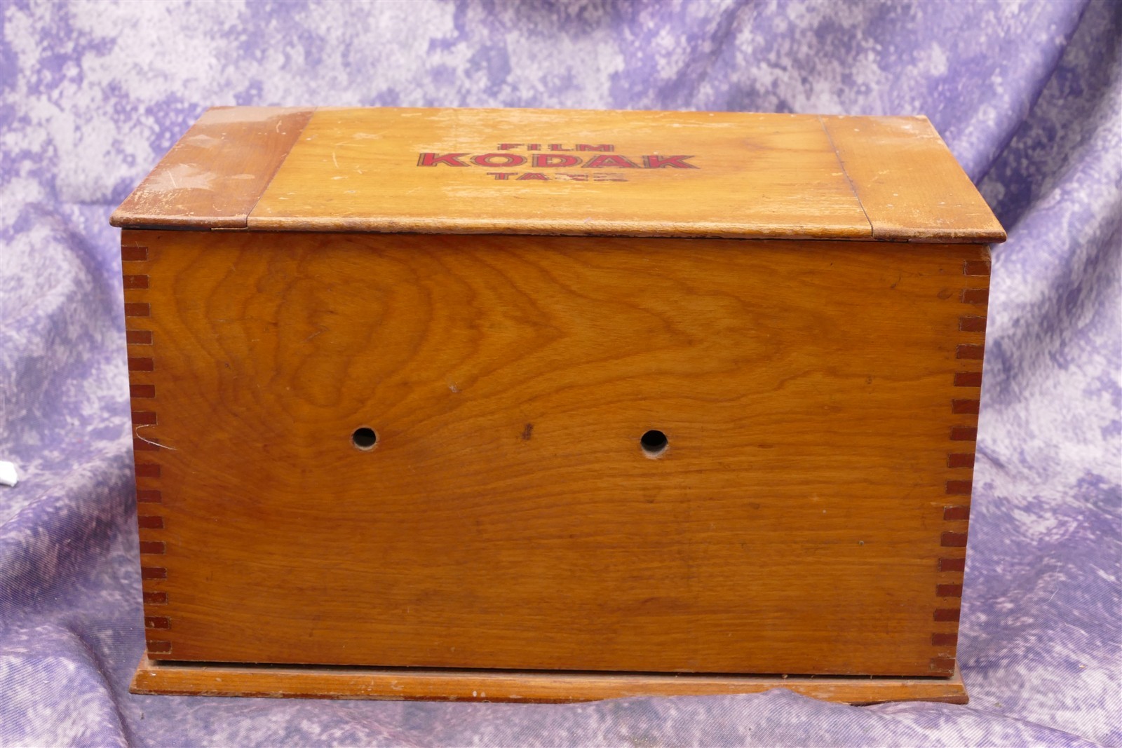 Vintage Kodak Wooden Developer Film Tank 3 1/2″ Model B-2 Dovetail Joints