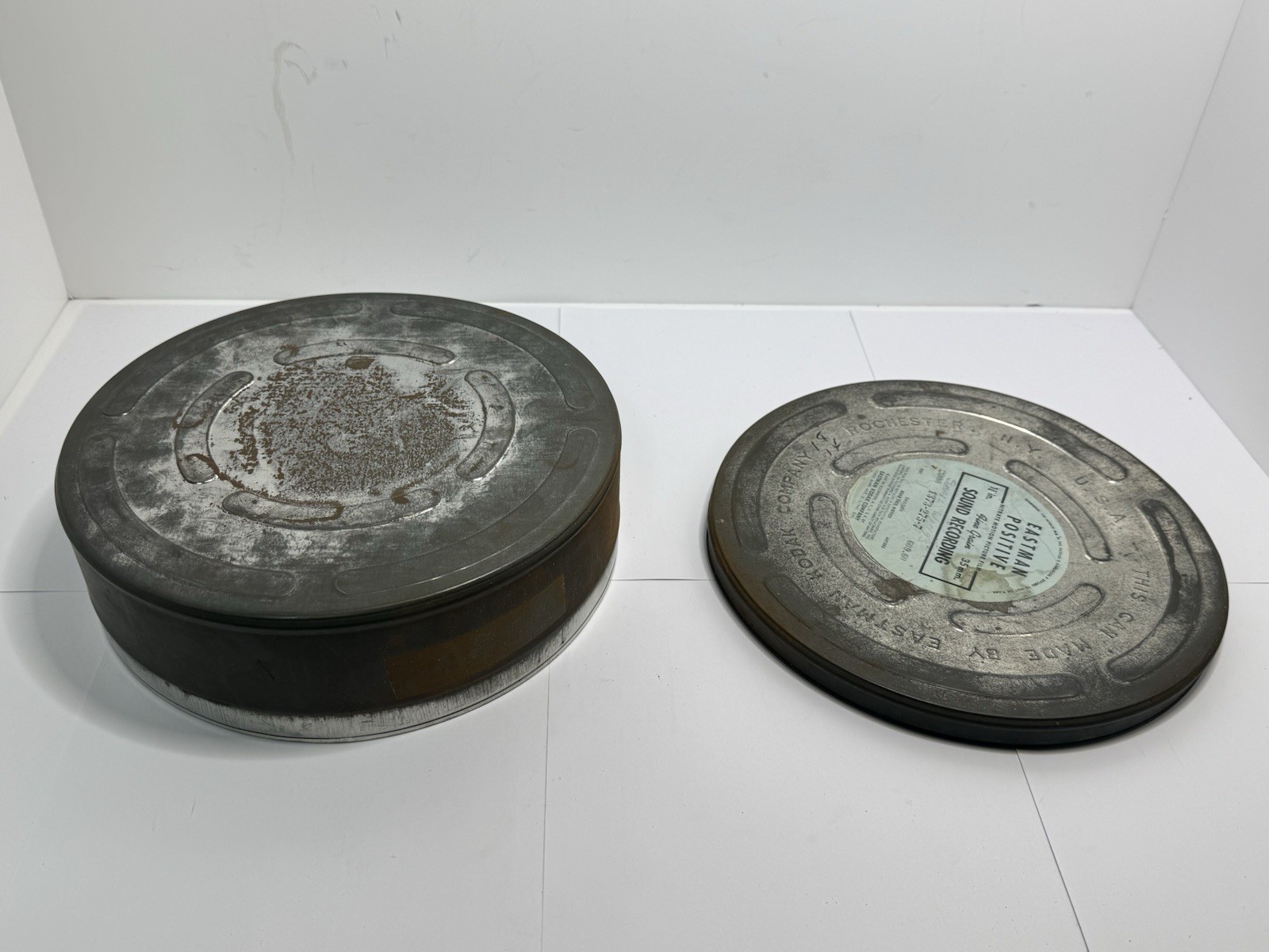 Vintage Eastman Kodak 35mm Nitrate Motion Picture Film Can Canister 10.5″ x 3″