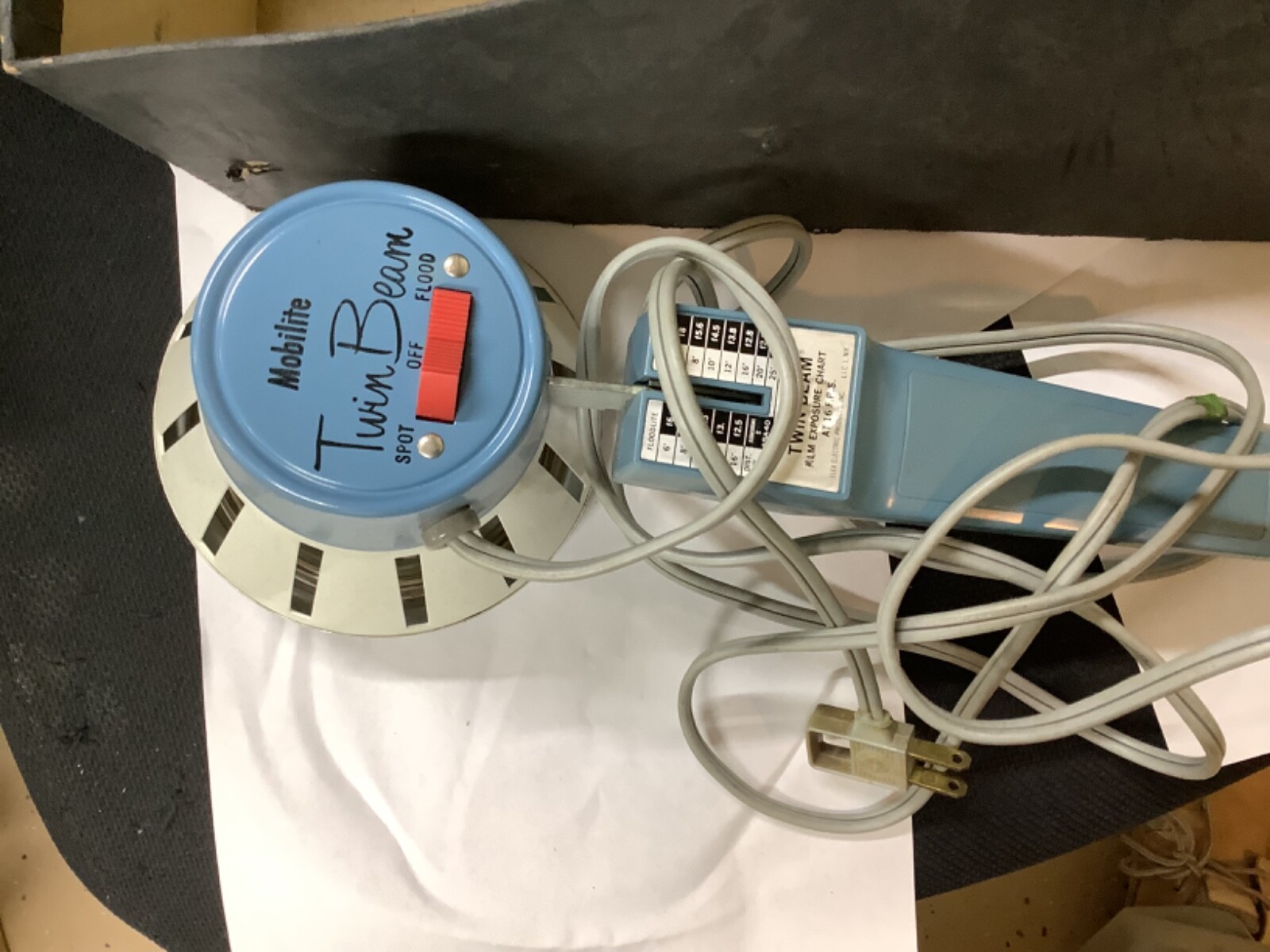 Mobilite Twin Beam Flood Electric Spot Light Vntage