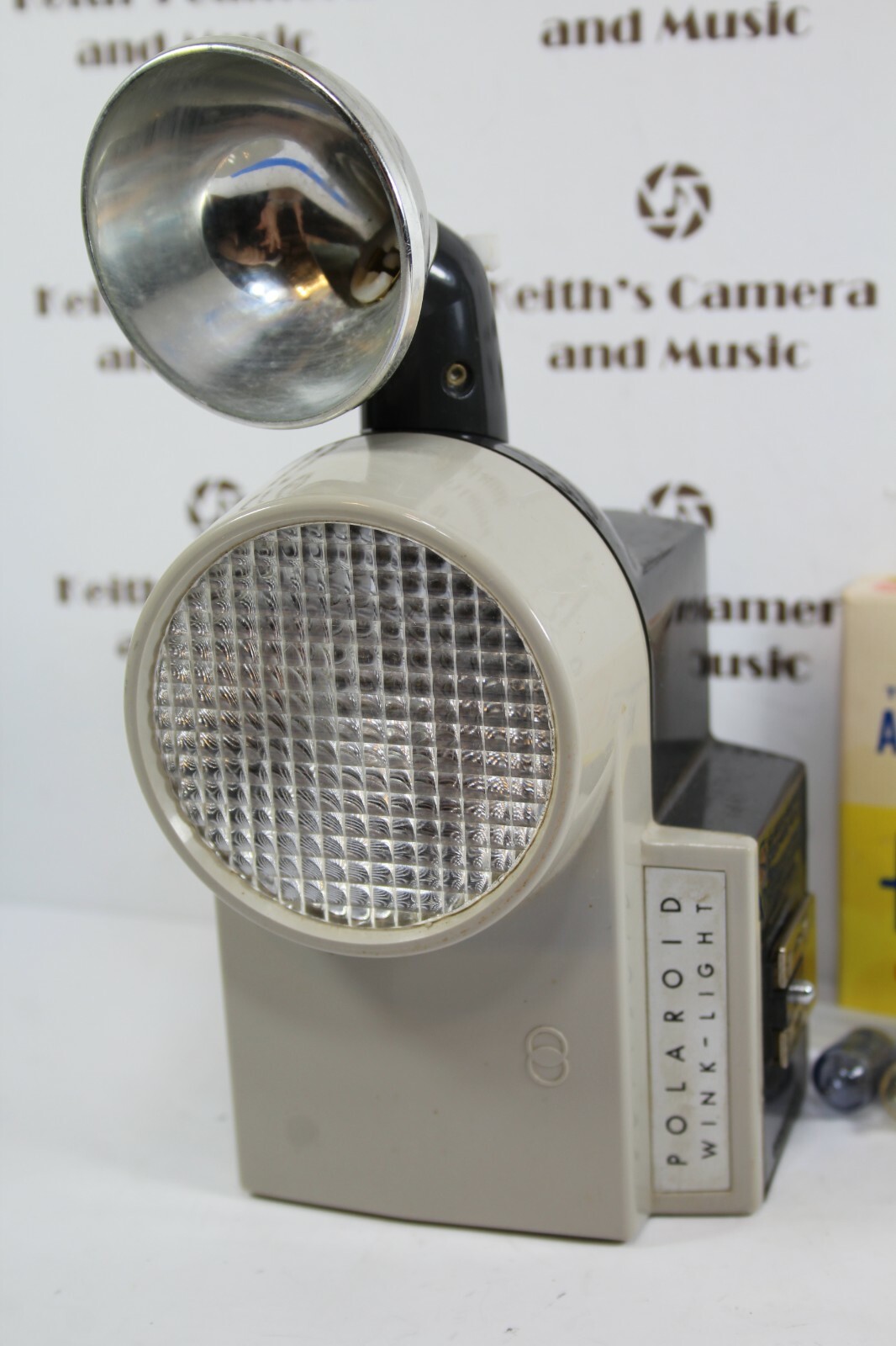 Polaroid Camera Wink Light Model 250 + top flash bowl + bulbs clean but untested