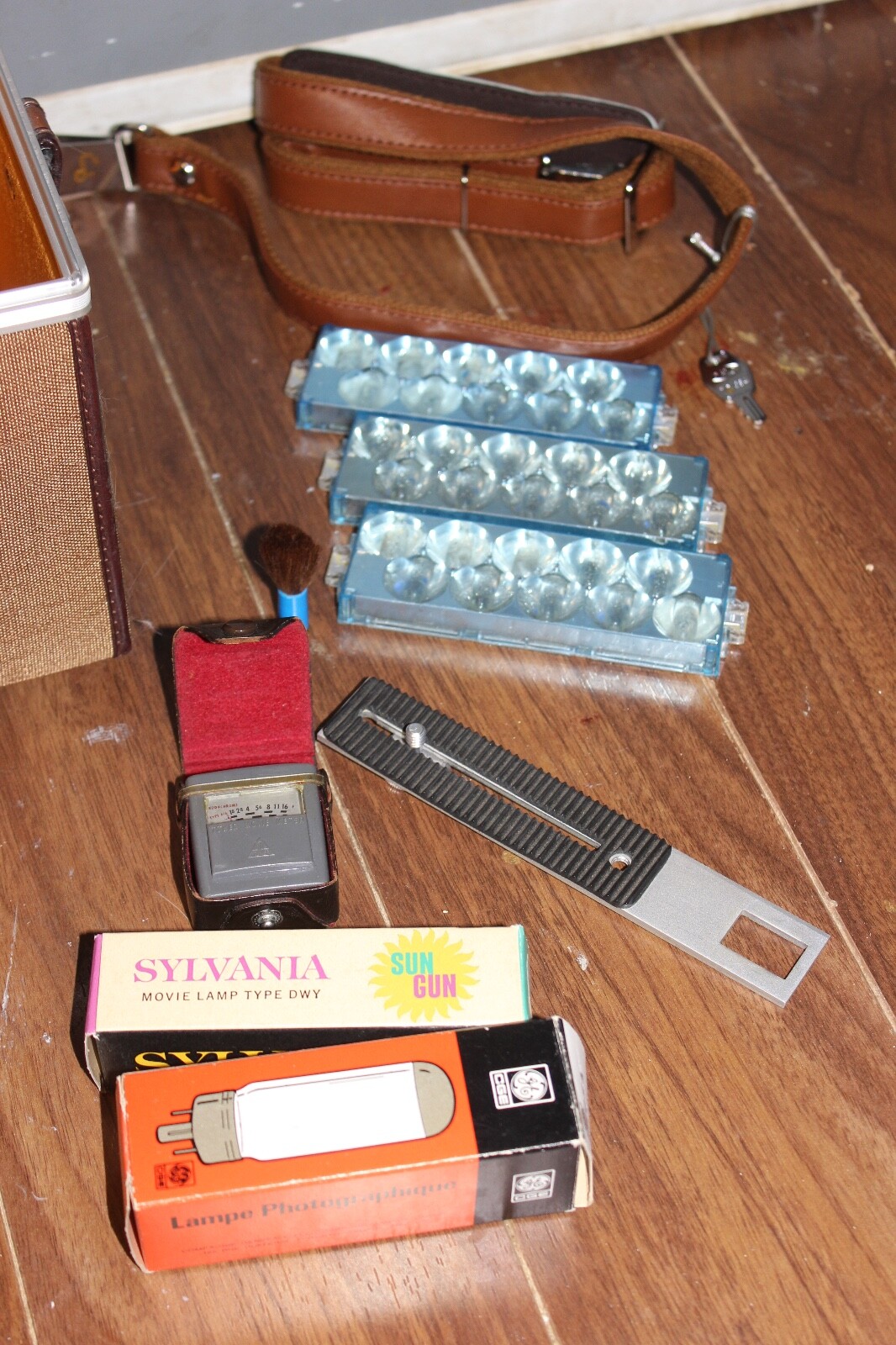 Tower Triple Lens 8MM Camera Model #T-185 & Sylvania Sun Gun Light With Case