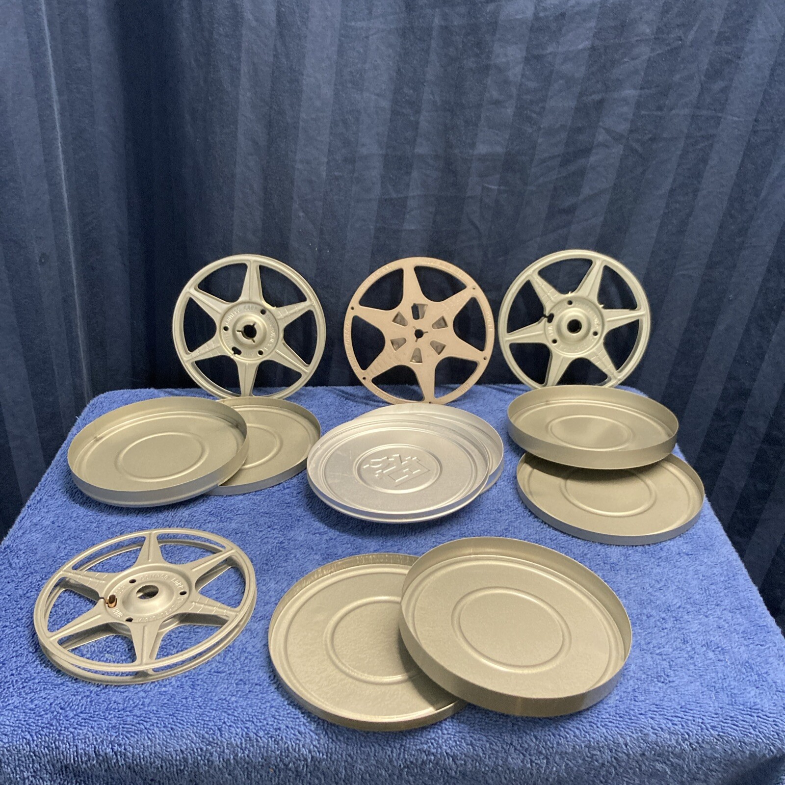 Lot Of 4 8 mm Film Metal 5″ Reel & Case Compco & Kodak Vintage B4
