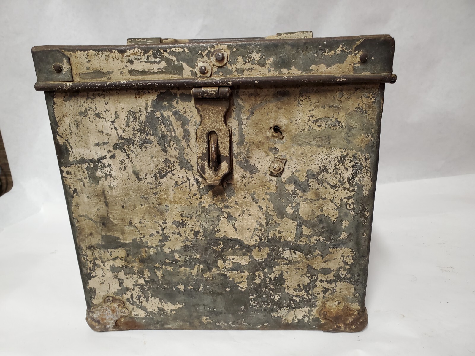 ICC-32a Hollywood Movie Reel Film Metal Case Strong Box Antique Steampunk Prop