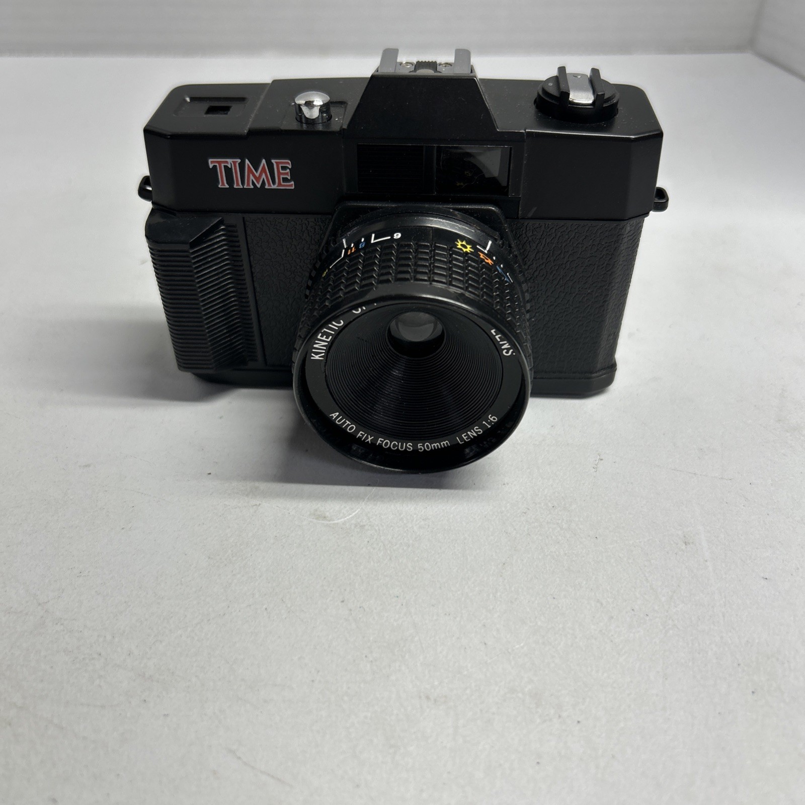 Time Promotional Camera 50mm Auto Fix Focus 1:6 Lens CAMCOL78
