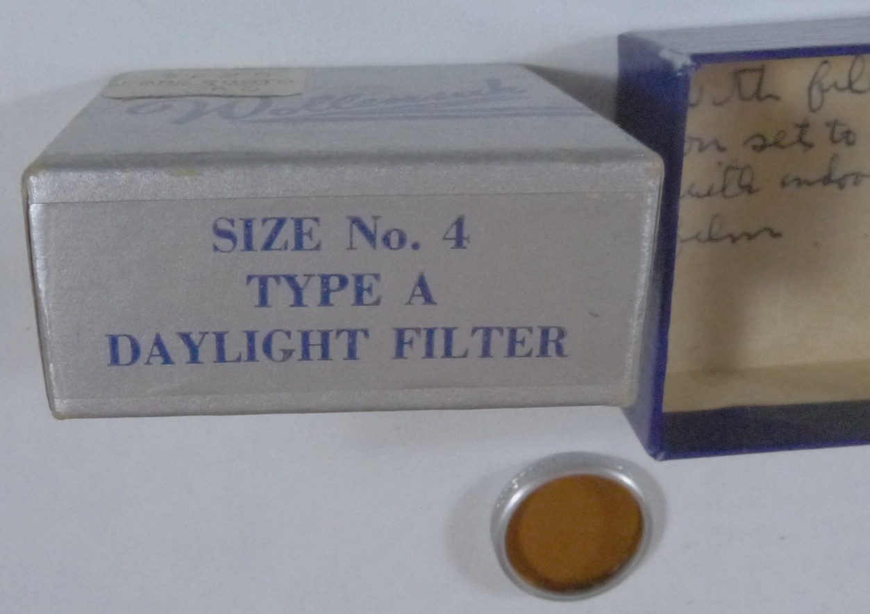 Wollensak Daylight Filter Size No. 4 Type A Drop In Glass Filter w/Box VINTAGE