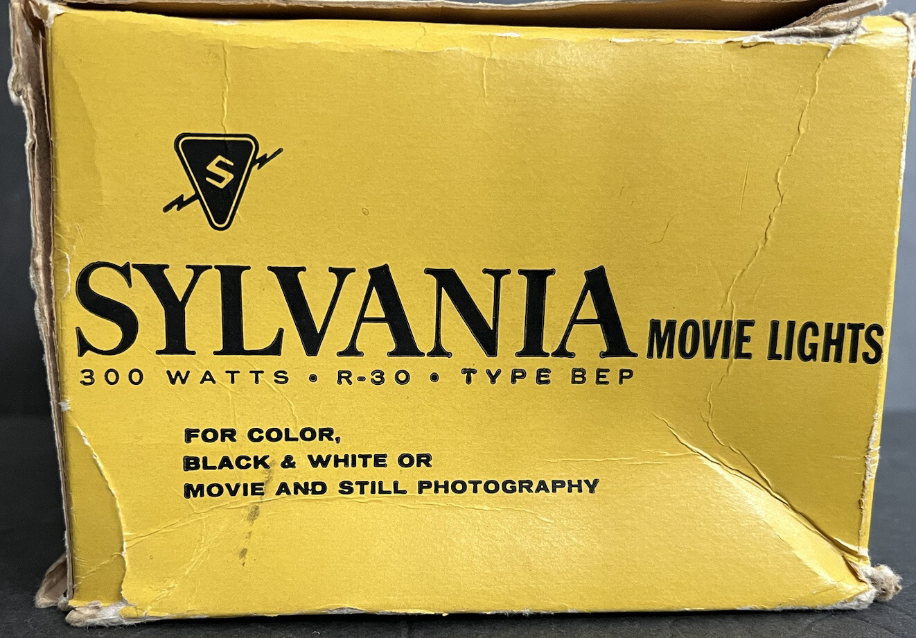 Vintage 2 Pack Sylvania Movie Lights 300 Watts R-30 Type BEP Movie & Photography