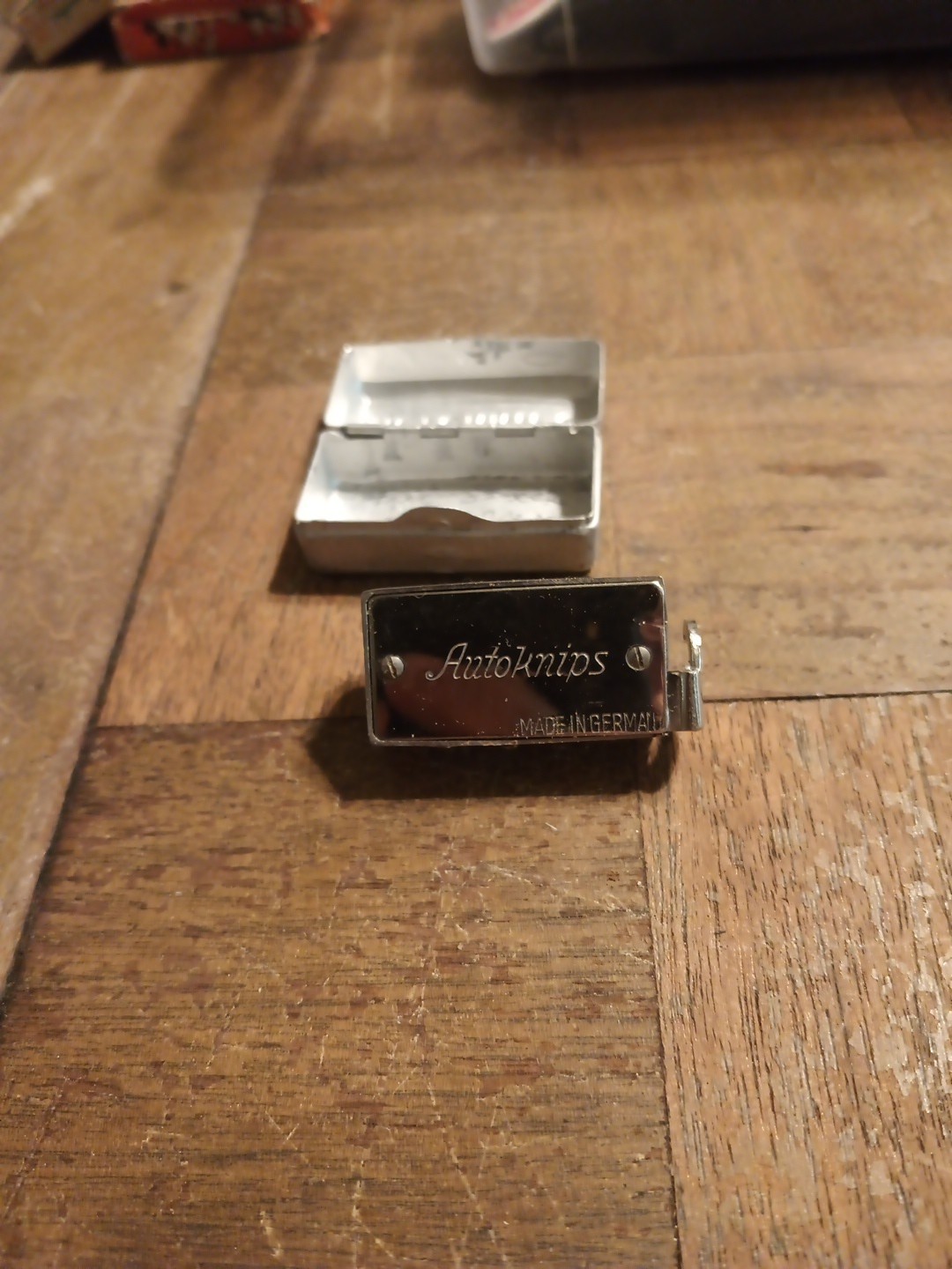 Vintage AUTOKNIPS Camera Self Timer in Original Case Germany