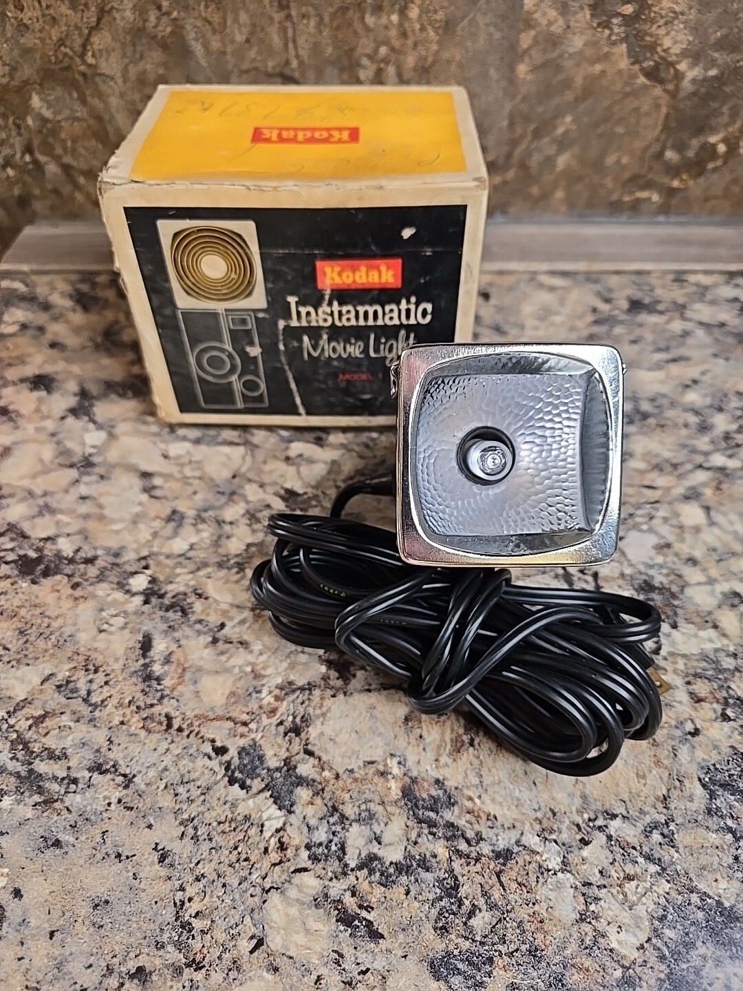 Kodak Instamatic Movie Light Model 1 Vintage – Works In Original Box