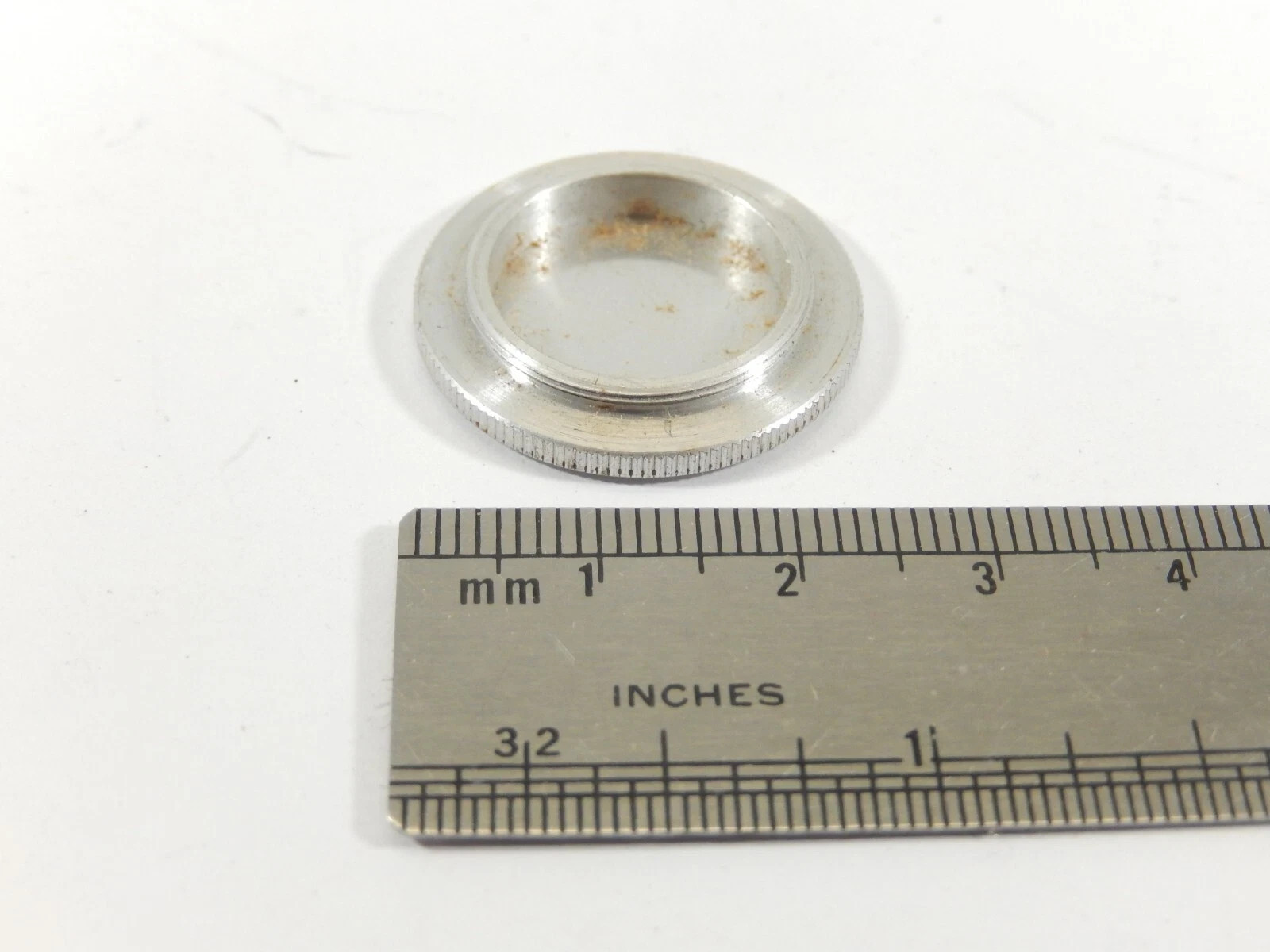 VINTAGE SCHNEIDER OPTIK KREUZNACH SMALL 19MM METAL SCREW-ON LENS CAP