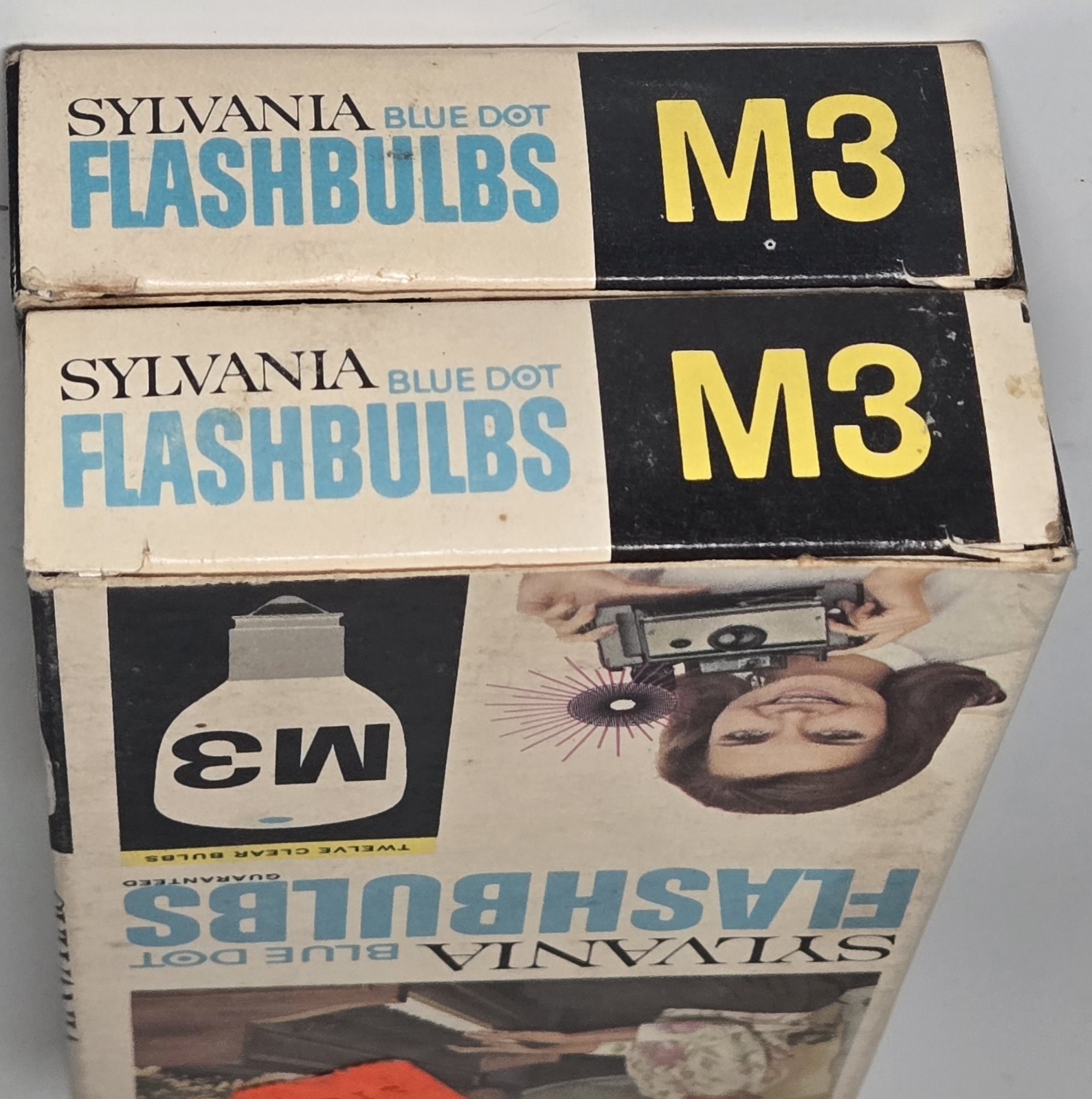 Vintage Sylvania M3 Blue Dot Flashbulbs 12 Ct NOS Original Box Camera Flash