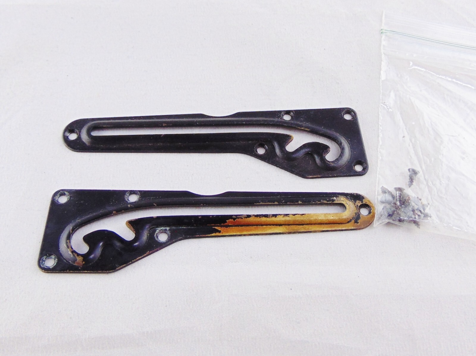 Graflex 4×5 Crown or Speed Graphic Interior Front Door Latch Brackets w/ Screws
