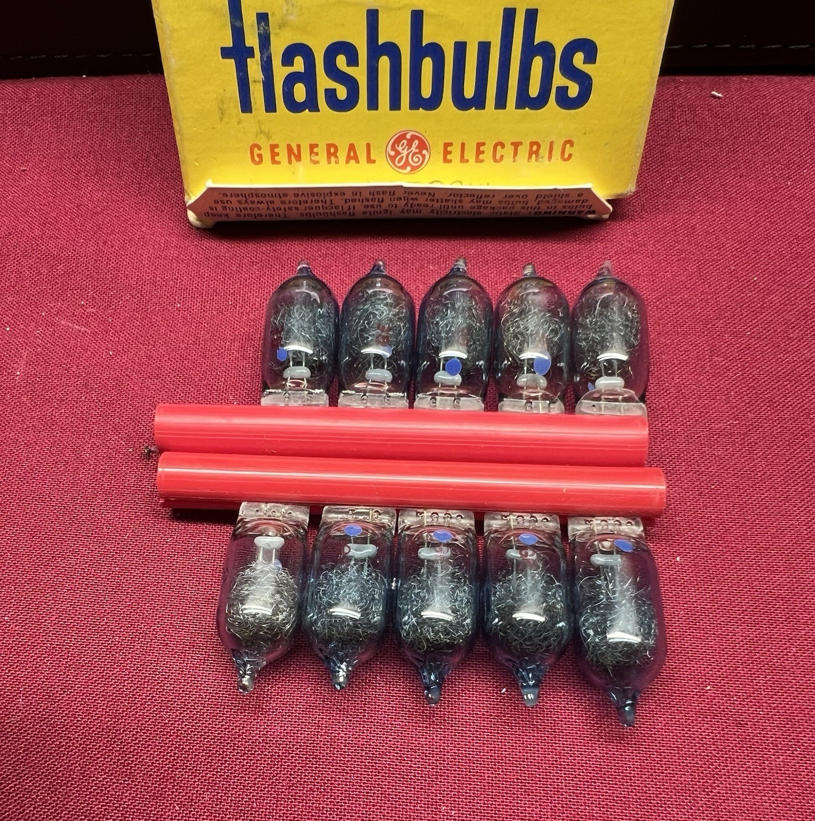 Vintage Camera Flashbulbs GE AG-1B Blue Bulbs, Box Had 12 Only 10 Left