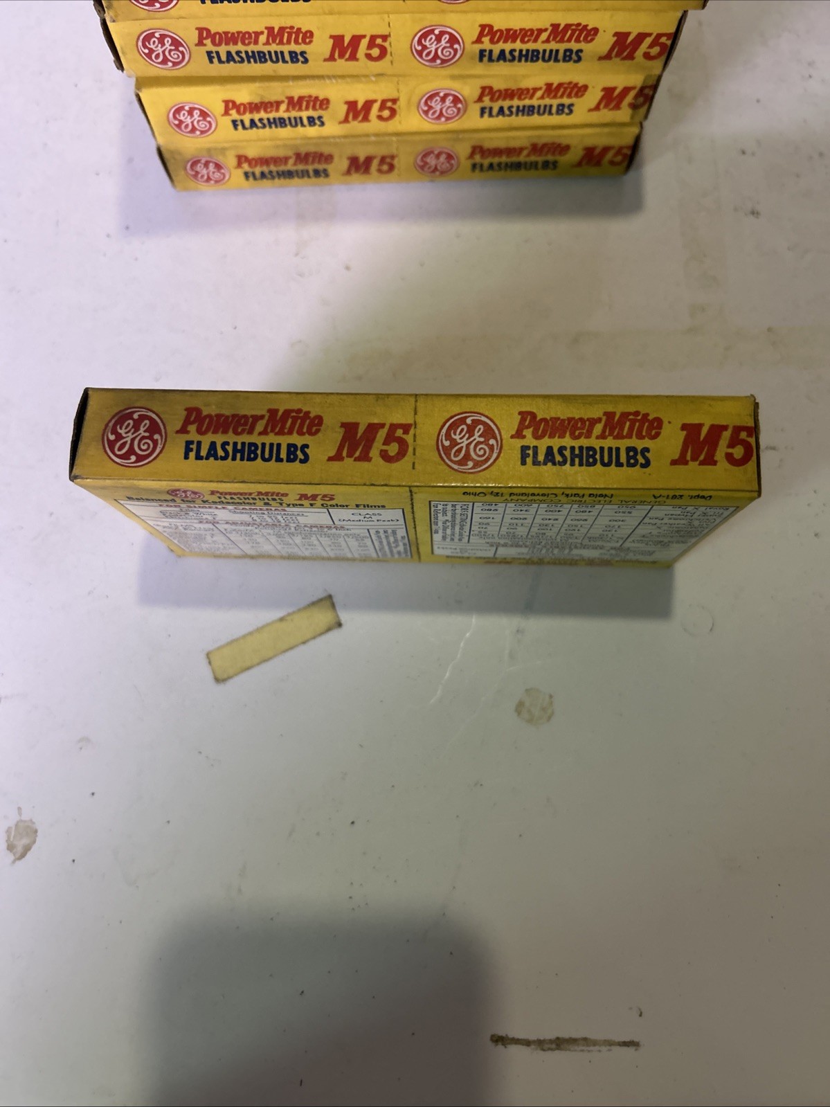 General Electric Power Mite M5B Flash Bulbs With Original Box