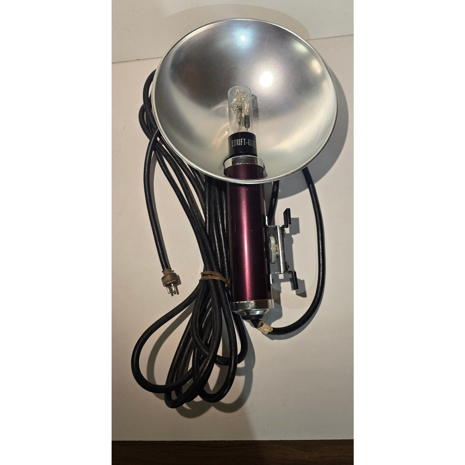Thrift-Lite BP-25 Portapack Flash Unit Vintage Acousicraft Chicago