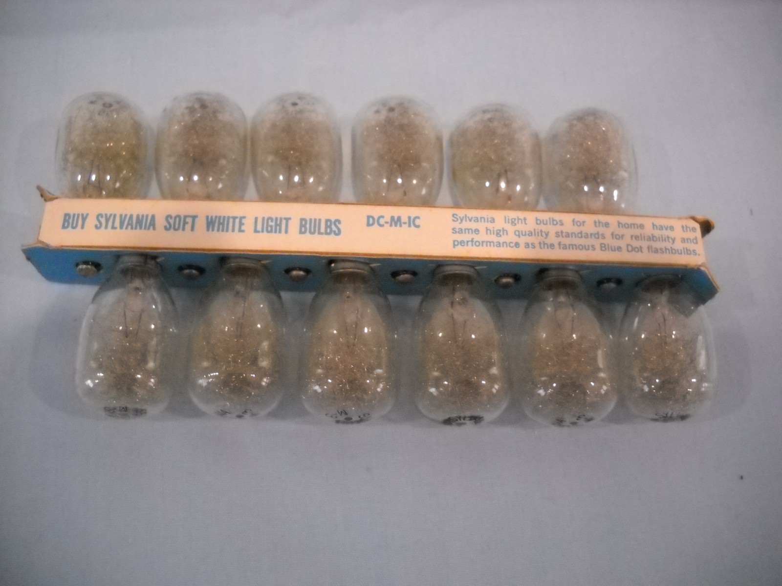 Vintage Sylvania M2B Blue Dot Flashbulbs 12 Unused Clear Flash Bulbs