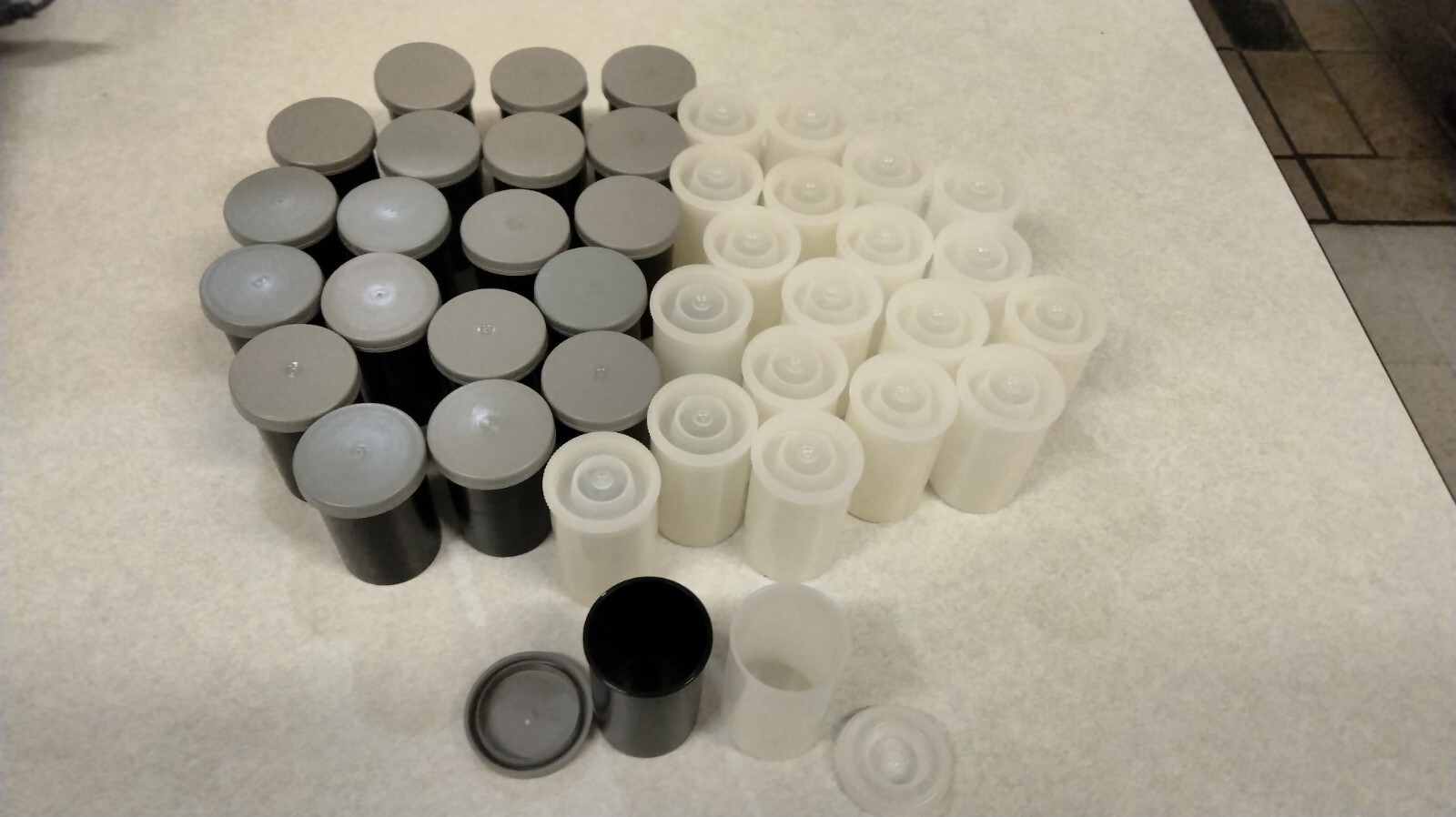 20 CLEAR Empty Film Canisters 35mm Plastic with Lid