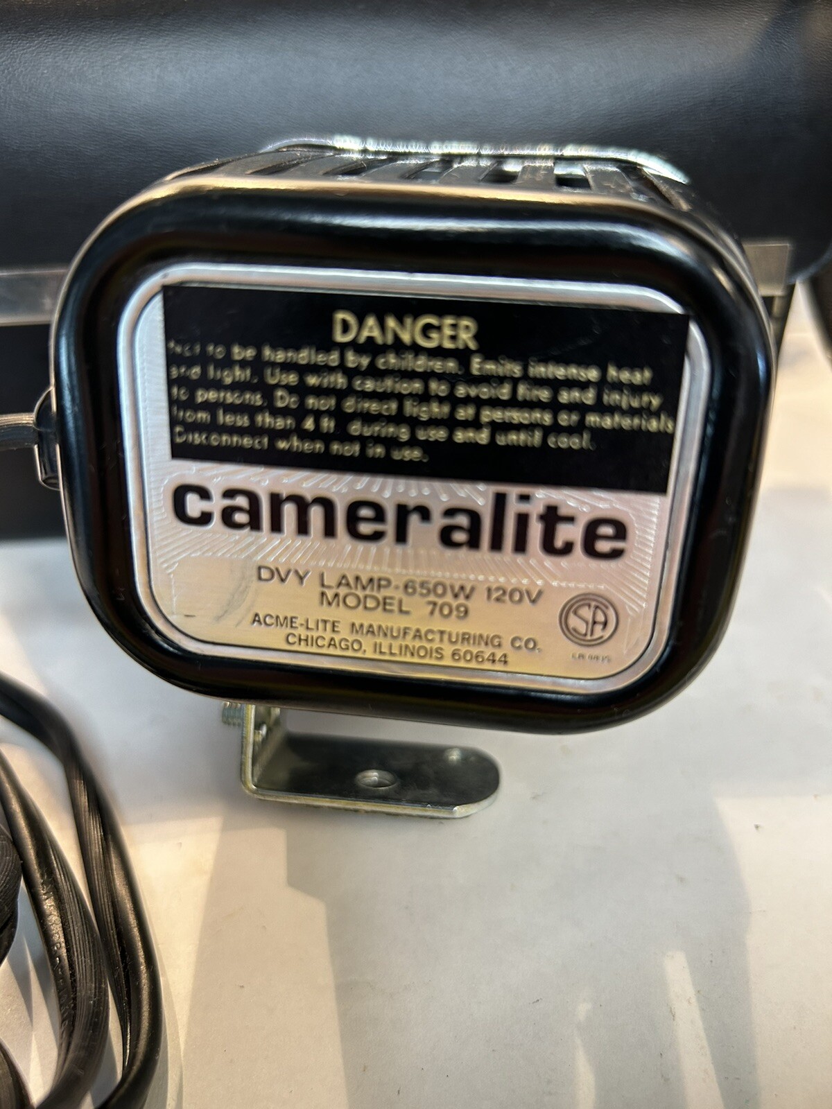 Vintage Cameralite Model 709 Movie Camera Floodlamp ~ Clean and Working 650W