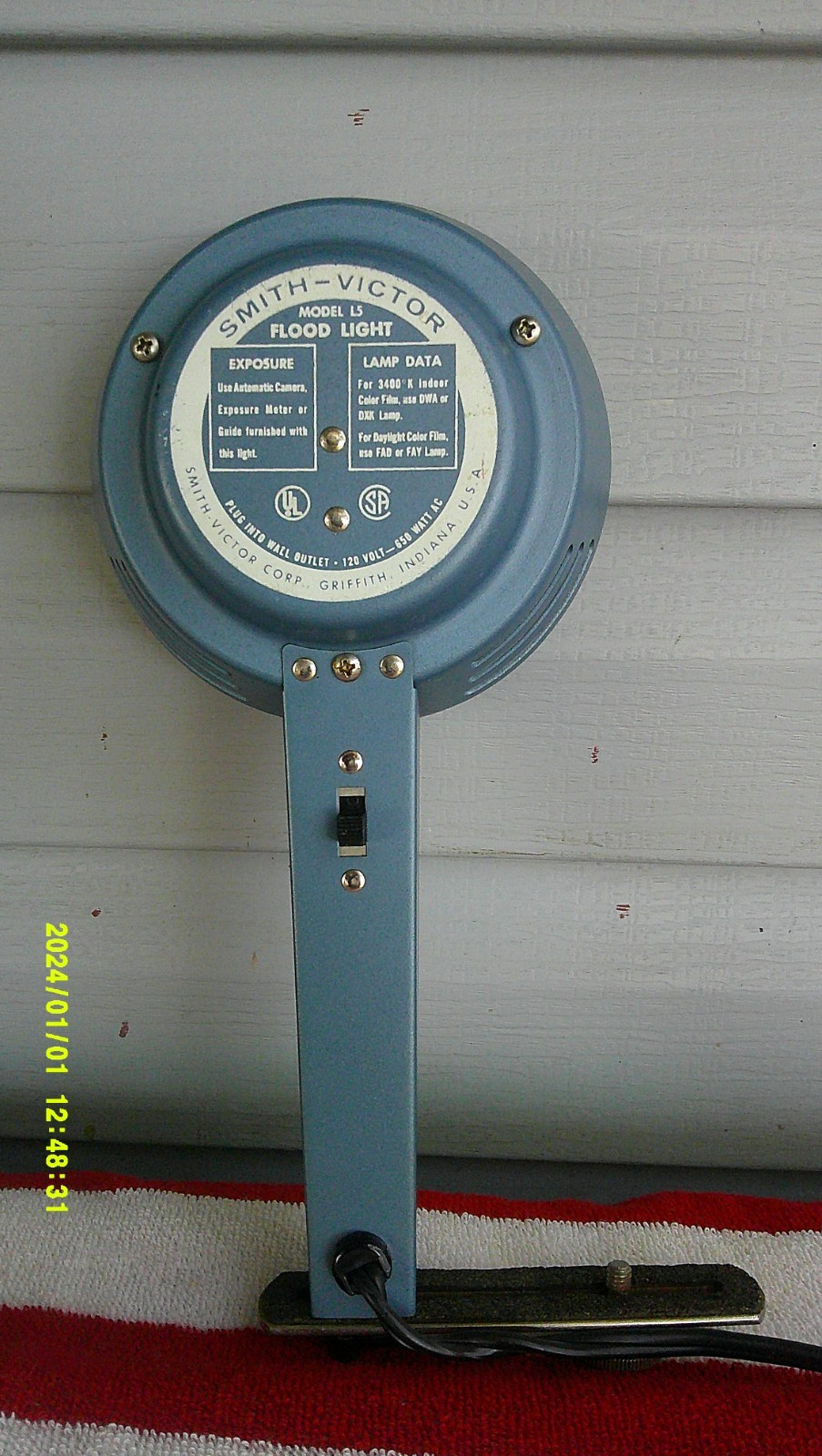 Smith Victor Corp. Model L5 Flood Light Movie Light very bright