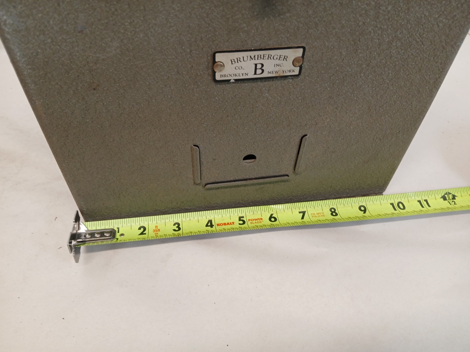 Vintage Brumberger Metal 7″ Film Reel Storage Case 8mm 16mm