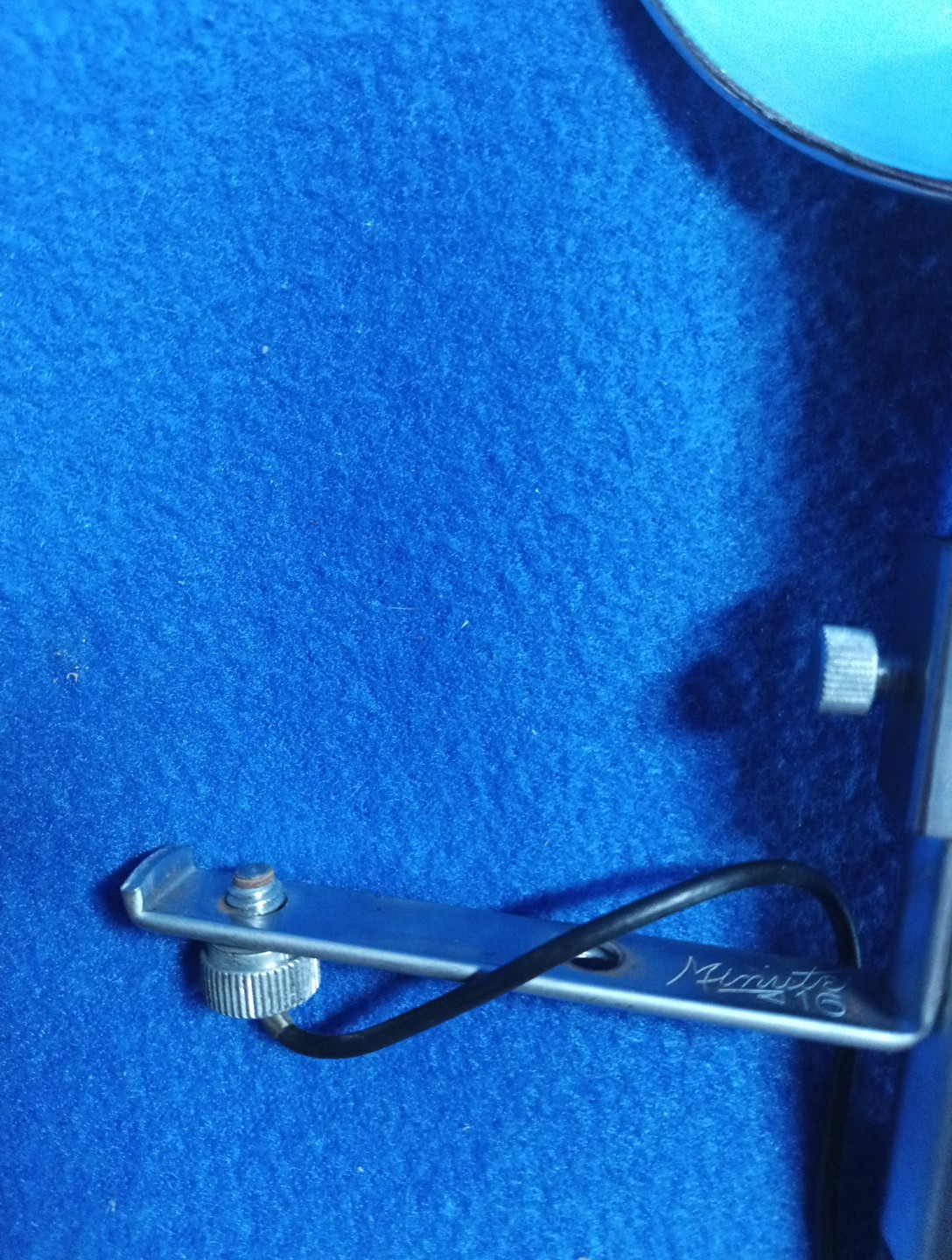 FLASH BULB BRACKET FOR MINIATURE MINUTE 16 CAMERA- WITH BRACKET AND REFLECTOR