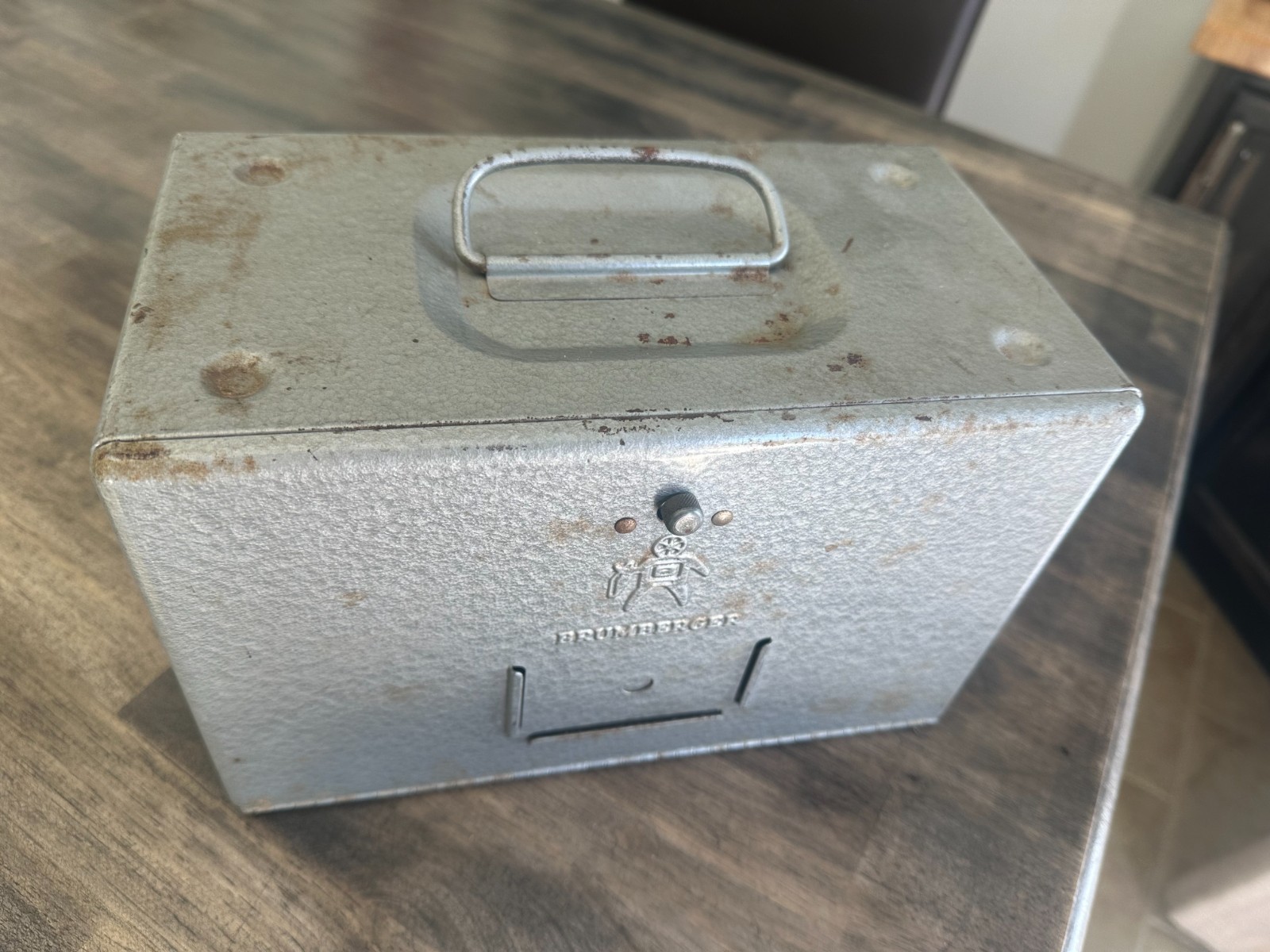 BRUMBERGER Vintage METAL STORAGE CASE for 8MM- 12 slots 1950s