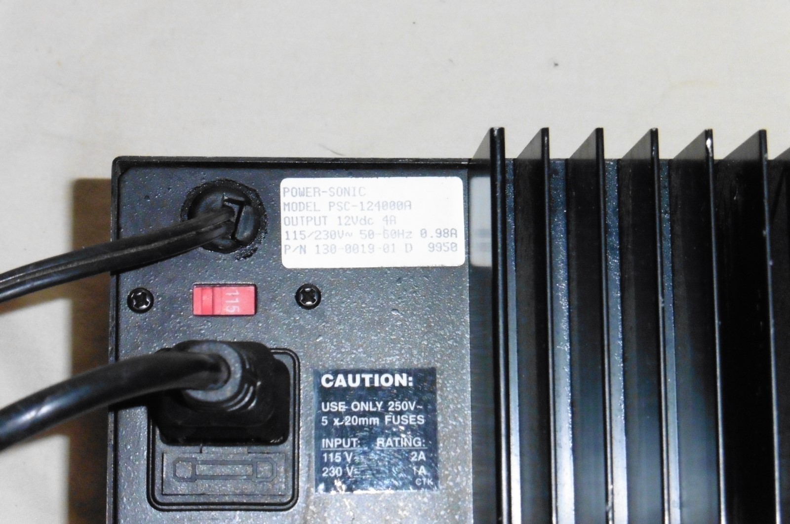 POWER SONIC 12 VOLT 4 AMP BATTERY CHARGER FOR ARRI 4 PIN.